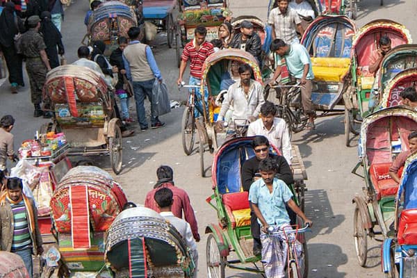 Photographing everyday life in Dhaka